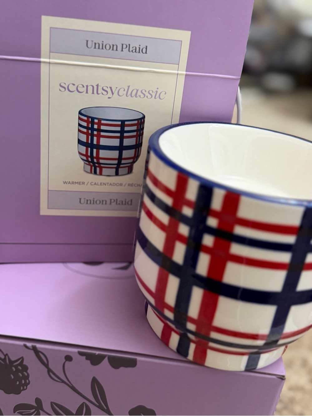 Scentsy Union Plaid Warmer - Red, Navy & White